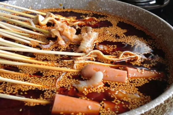 卢妈冷锅串串加盟