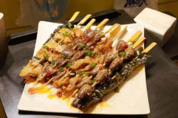 嗨皮猫藤椒串串加盟