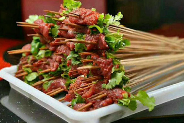 夜卡串串香加盟