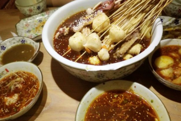 康二姐冷热锅串串加盟