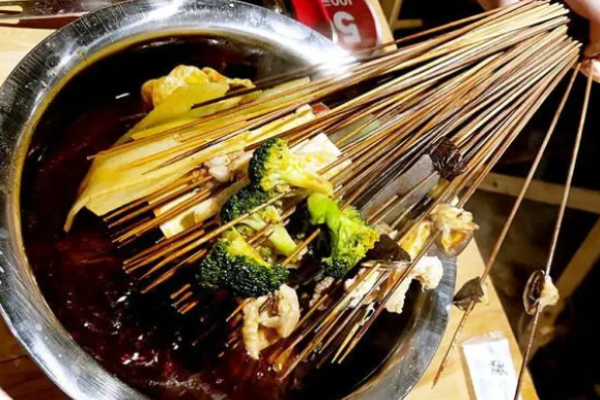 胡乐串串香加盟费多少钱?