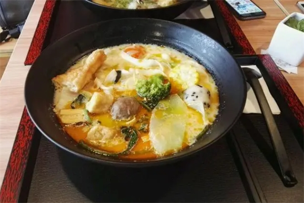 花与麻辣烫