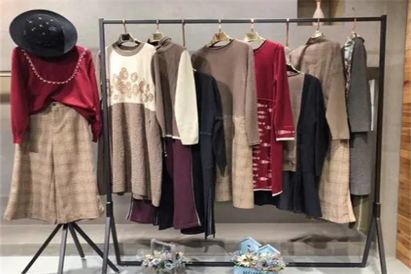 回味依衣服饰旗舰店