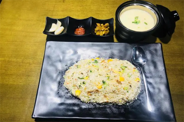 九月稻田炒饭
