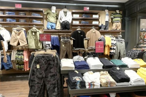正弘名品男装加盟