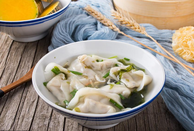 三府街馄饨