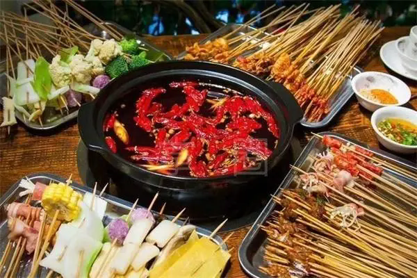 食分钟串串香招商加盟