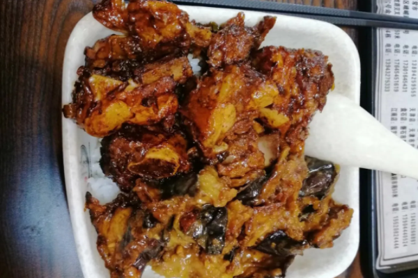 任小憨儿双面排骨饭加盟