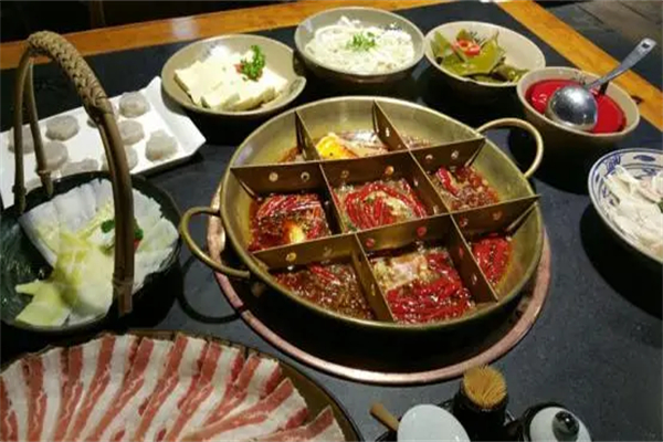 香味湘火锅加盟