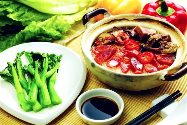 煲留香煲仔饭加盟