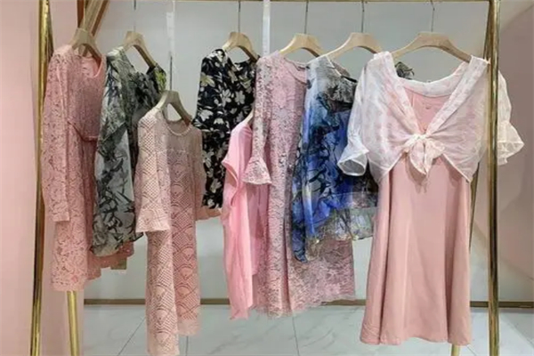 爱霆品牌服装