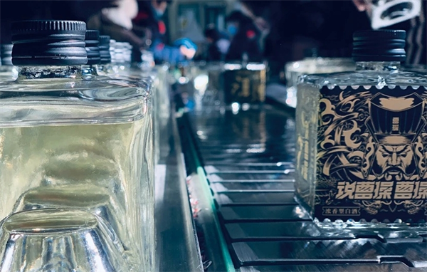 说曹操曹操到酒