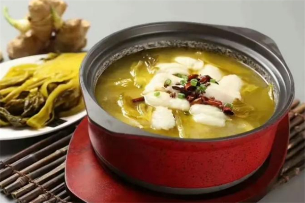 酸小哥石锅酸菜鱼米饭