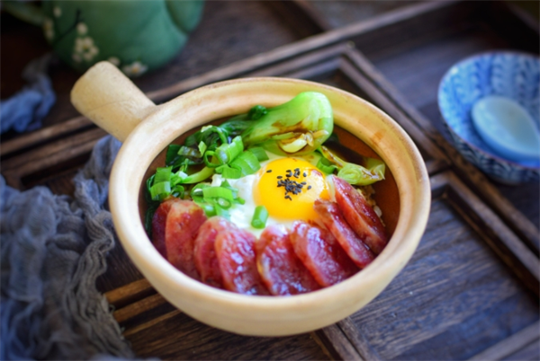 愉悦煲仔饭