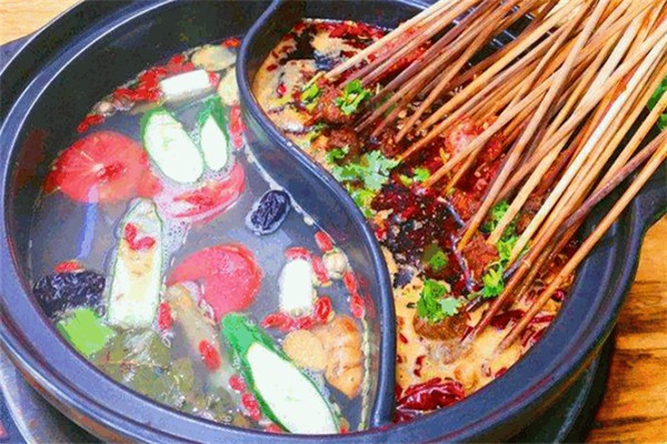 香千里串串香加盟