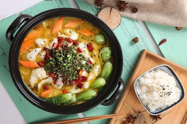 浩晨酸菜鱼加盟