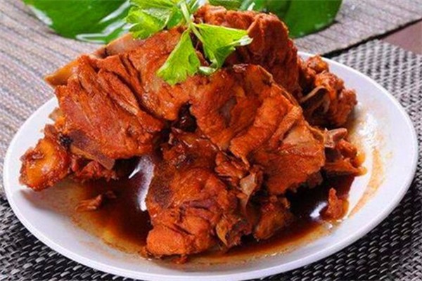 农夫大盆骨