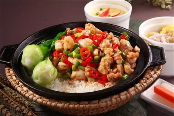 鸿福记煲仔饭招商加盟
