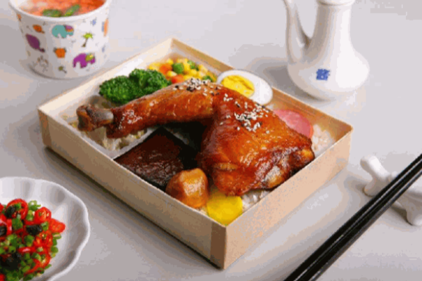 巨饿便当加盟