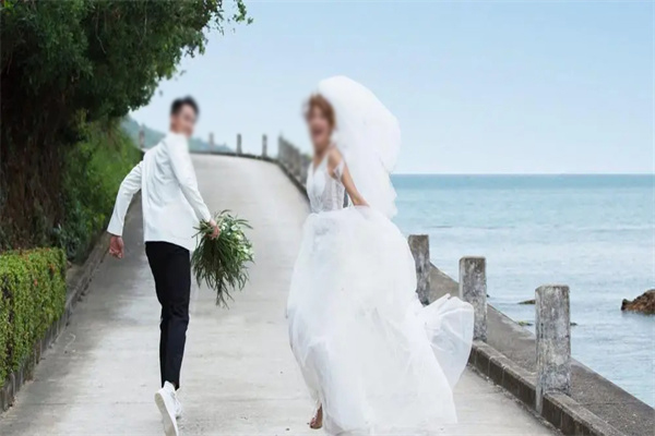 王开婚纱摄影加盟