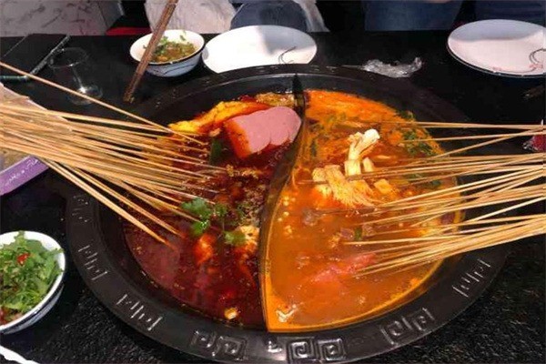 蜀香源串串香加盟