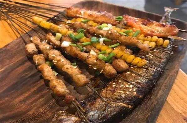 签道烤串小酒馆