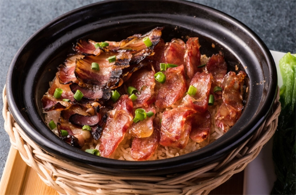 小逗煲煲仔饭