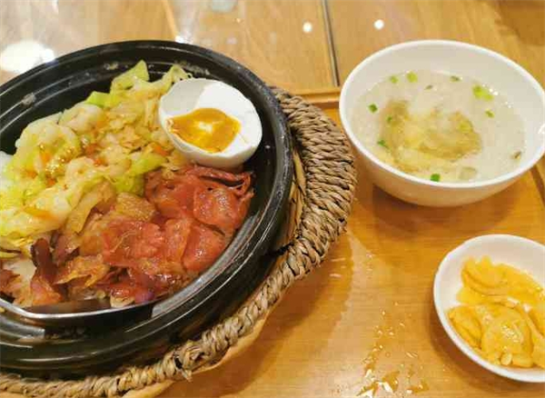 寻米记煲仔饭