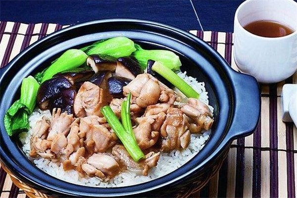 顺聚福煲仔饭加盟