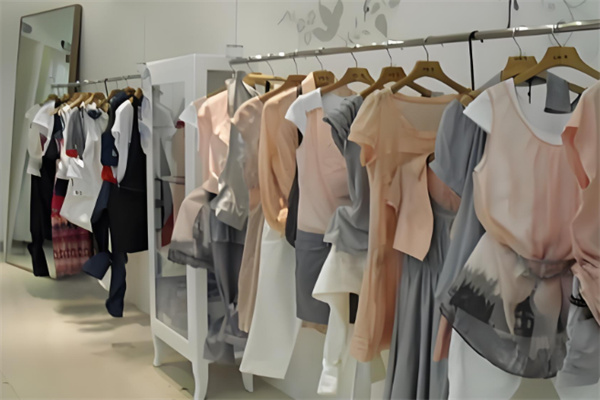 50元服装加盟