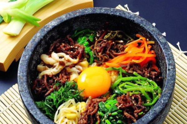 韩客石锅拌饭加盟