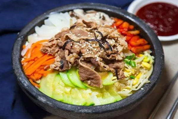 阿吉玛石锅拌饭加盟