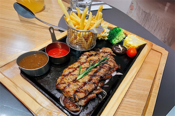 麓椿花园餐厅