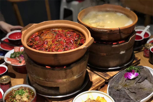 巴香土味火锅加盟