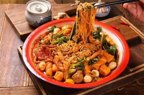 纤万家麻辣烫