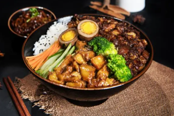一叮鲁肉饭