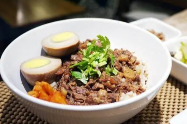 一叮鲁肉饭