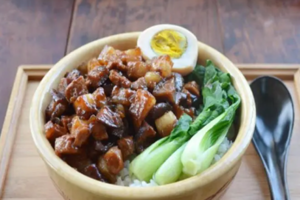 一叮鲁肉饭