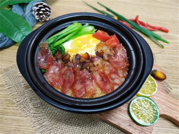 开门迎煲仔饭