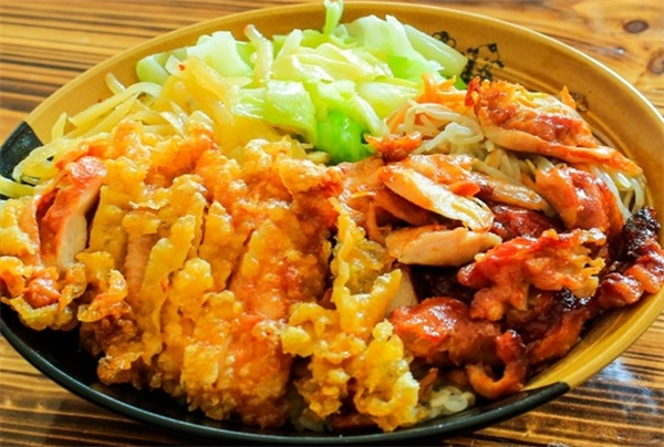 于小妹脆皮鸡饭