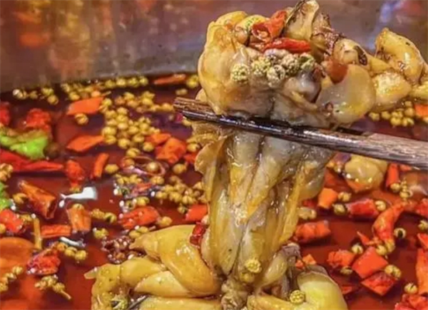 辣之味美蛙鱼头火锅