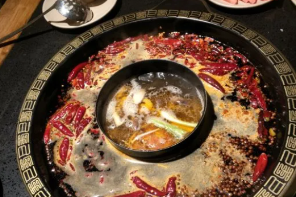 辣千府老火锅加盟