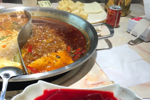蒋仕巴仕重庆火锅