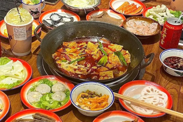 碧打碗红地摊火锅