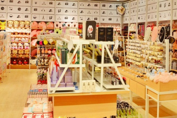 快时尚百货店