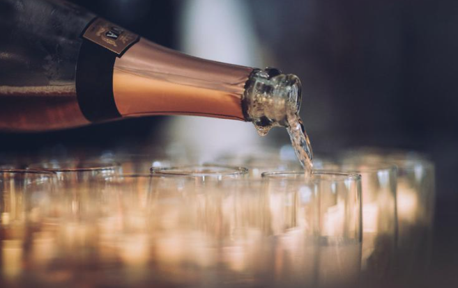 绿色时代酒业
