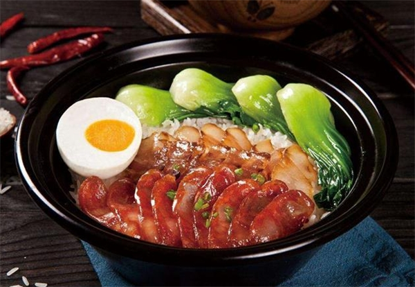 小萨煲仔饭