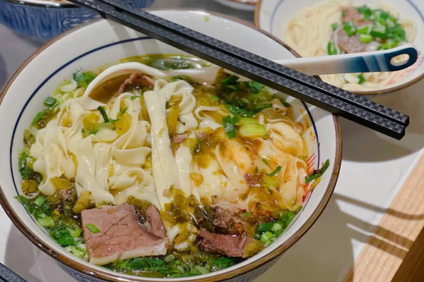 小灶派地道兰州牛肉面