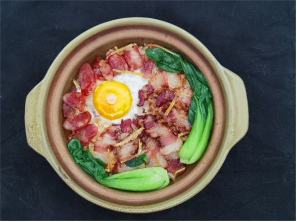 小萨煲仔饭