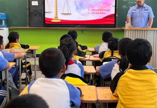华世教育